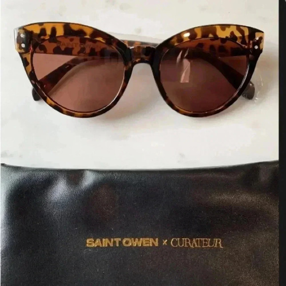 Rachel Zoe Accessories - SAINT OWEN x Curateur animal print sunglasses, Cat Eye shaped with pouch